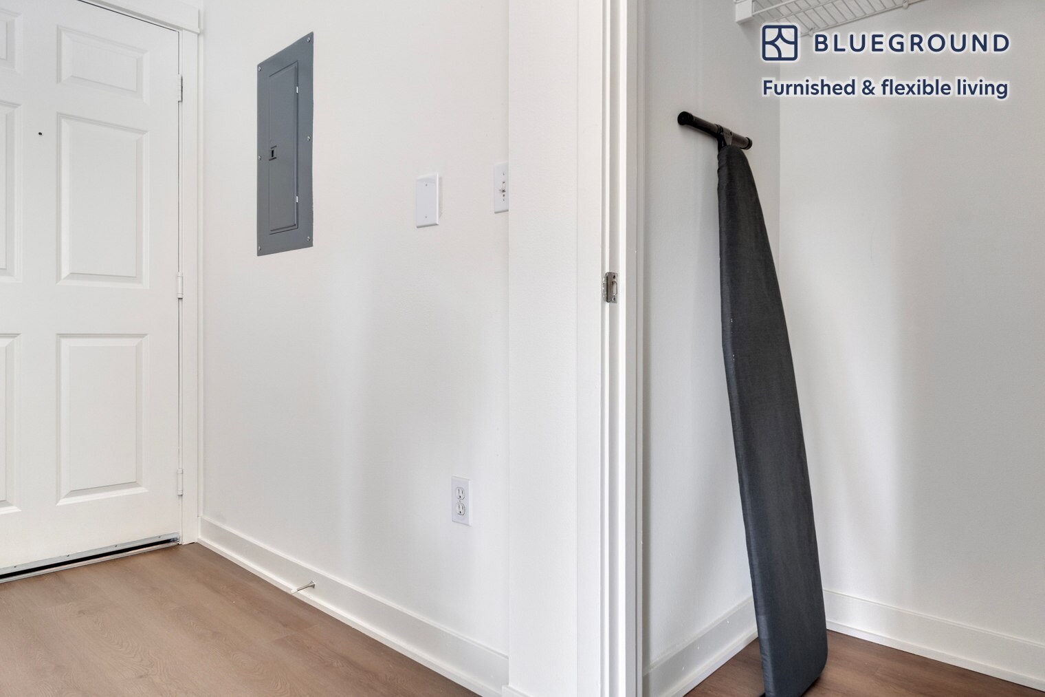 Building Photo - 11000 NE 10th St