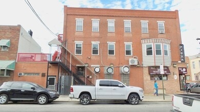 Building Photo - 2240 S 11th St