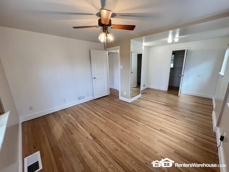 Building Photo - 4748 Shoshone St