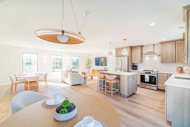 Building Photo - 14550 South Ave