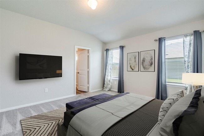 Building Photo - 303 Marimoor Dr