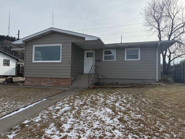 Building Photo - 2325 Judy Ave