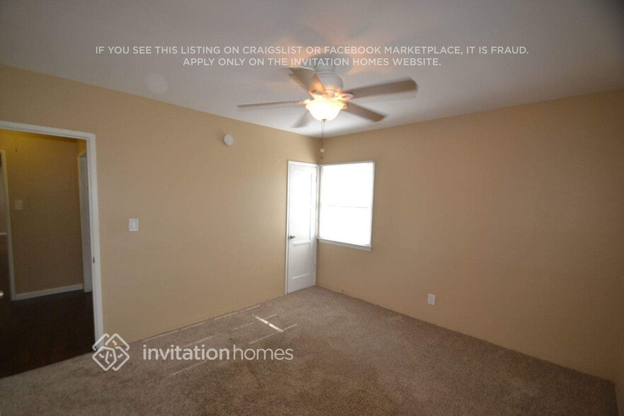 Building Photo - 1530 W 154th Pl