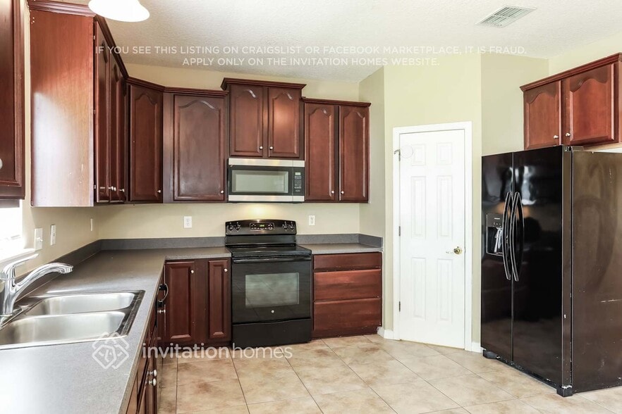 Building Photo - 2427 Woodstork Ct