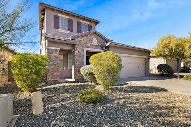 Building Photo - Gorgeous 4 Bedroom Home in Phoenix!