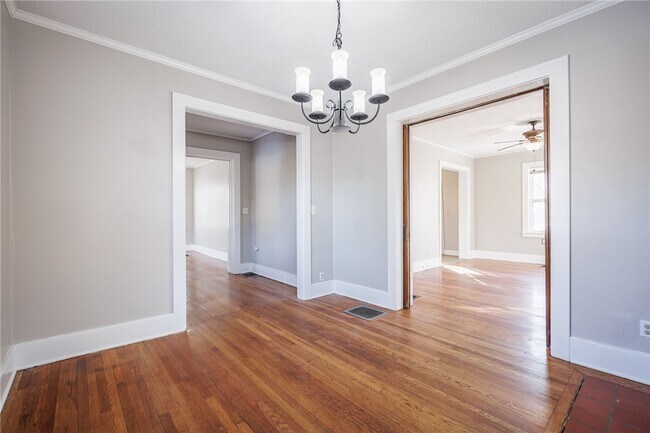 Building Photo - 1609 Culver Rd