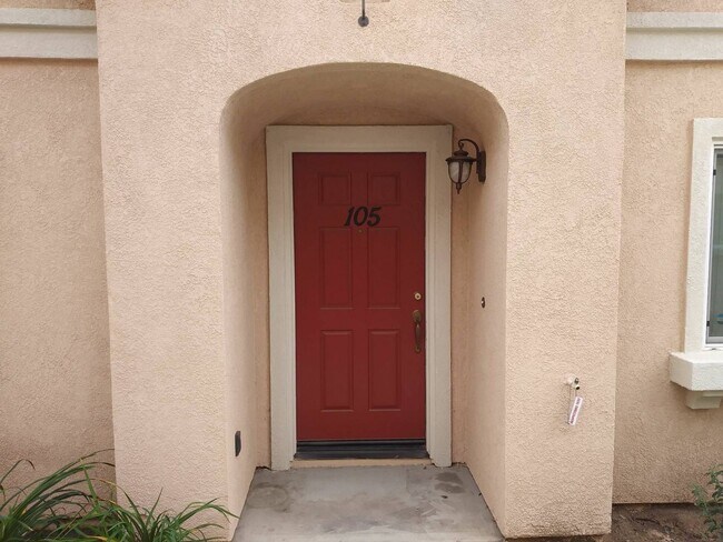 Building Photo - Summer Special***$750 off move-In! Spacious 3 Bedroom Moreno Valley Townhouse in Gated  Community!