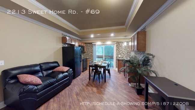 Building Photo - 2213 Sweet Home Rd