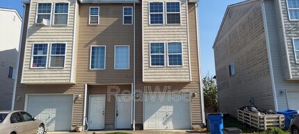 Building Photo - 5719 NE 135th Ave