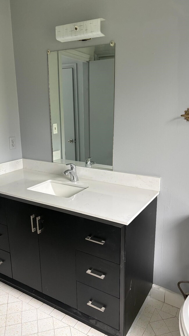 Building Photo - 8838 Stroud Dr