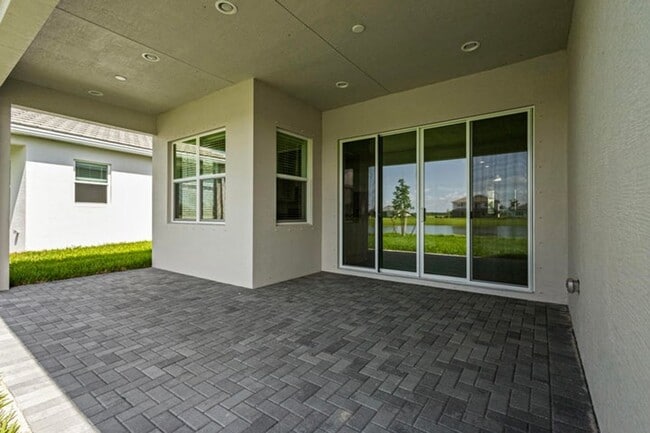 Building Photo - 14184 Lacebark Ln