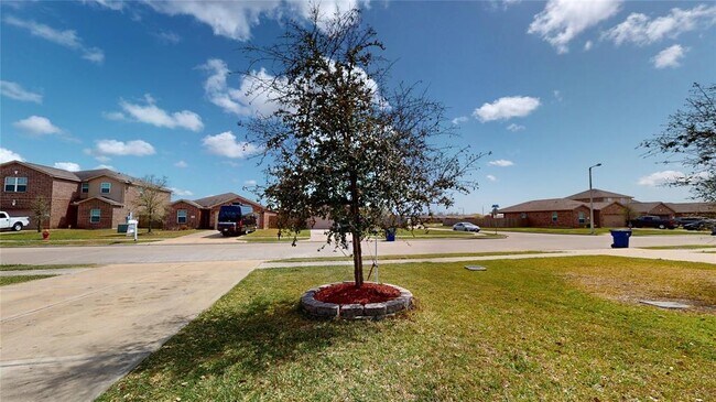 Building Photo - 2429 Regatta Ln