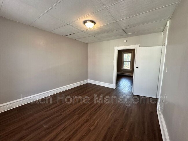 Building Photo - 512 Spruce St