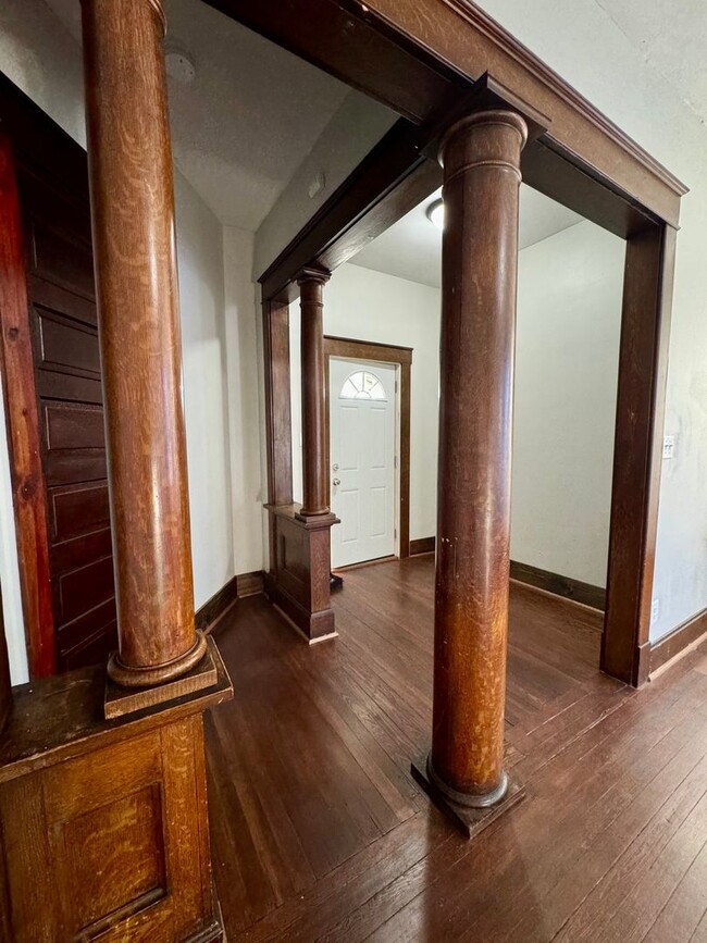 Building Photo - Historic Charm Meets Modern Comfort – Reno...