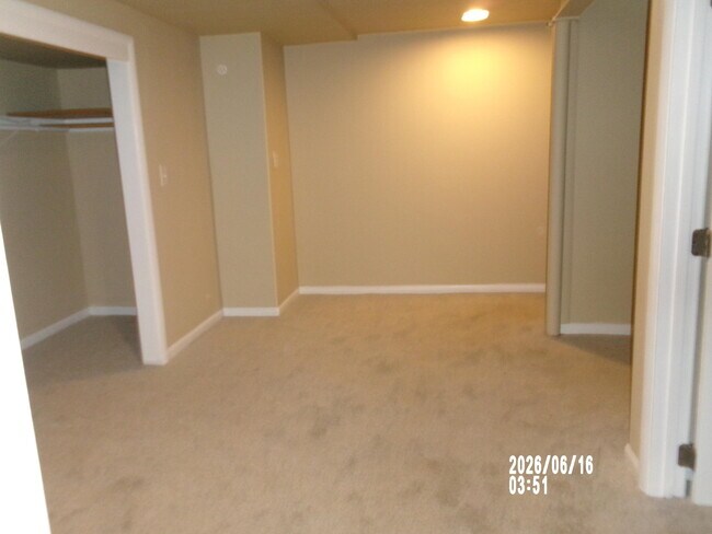 Building Photo - 18620 Midland Pl