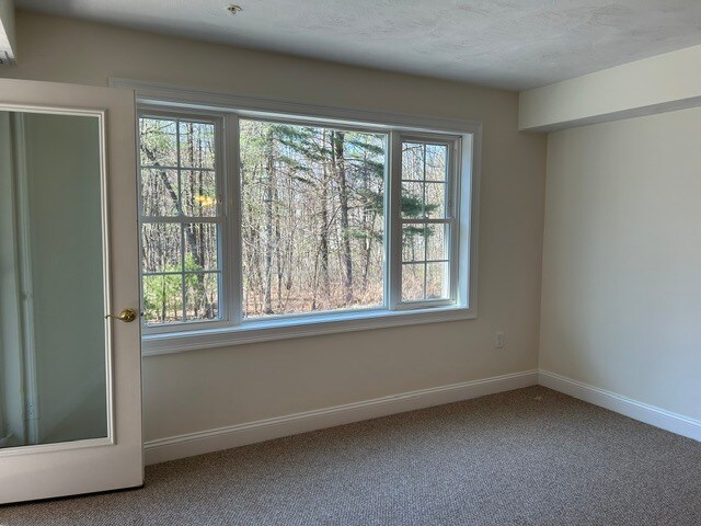 Building Photo - 28 Green Leaves Dr