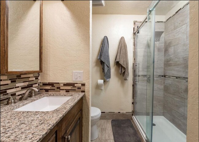 Building Photo - Beautifully Updated 3-Bed, 3-Bath Home in Moore