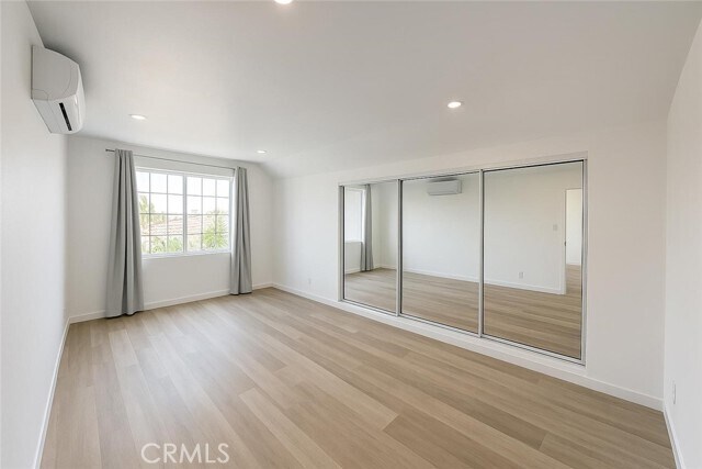 Building Photo - 19153 Clymer St