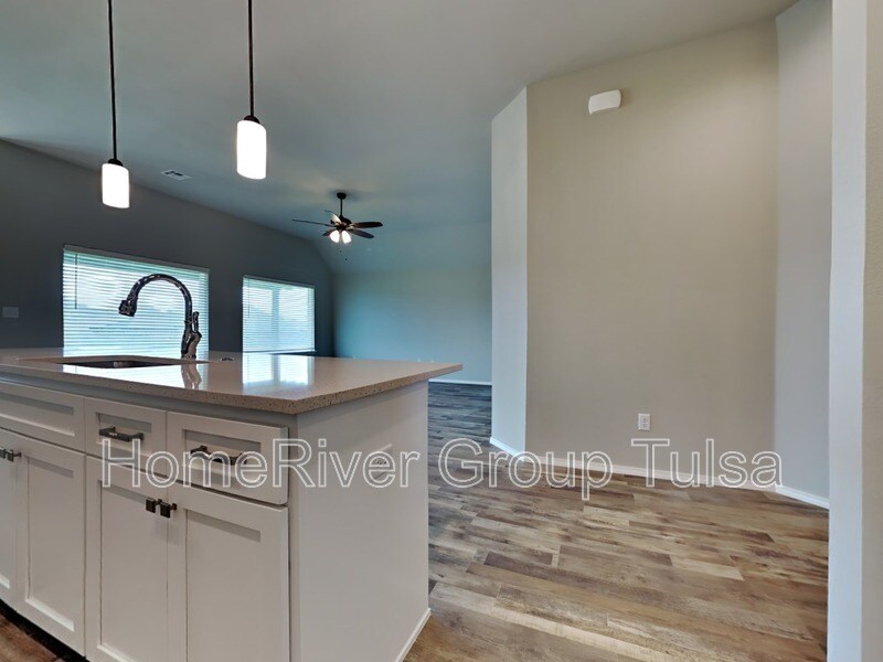 Building Photo - 1513 E Atlanta St