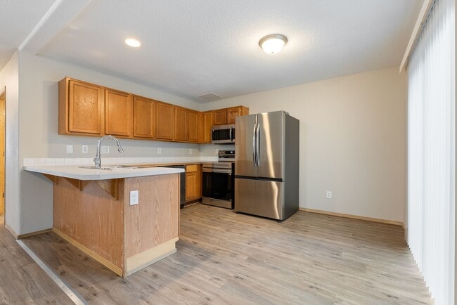 Building Photo - Beautiful 4bed/2.5bath home