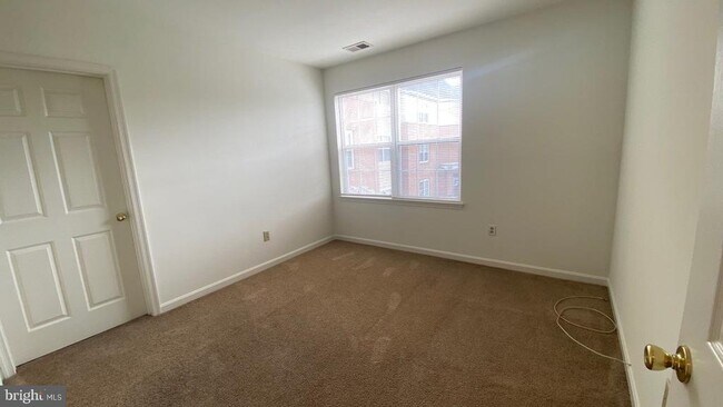 Building Photo - 306 Gatehouse Ln