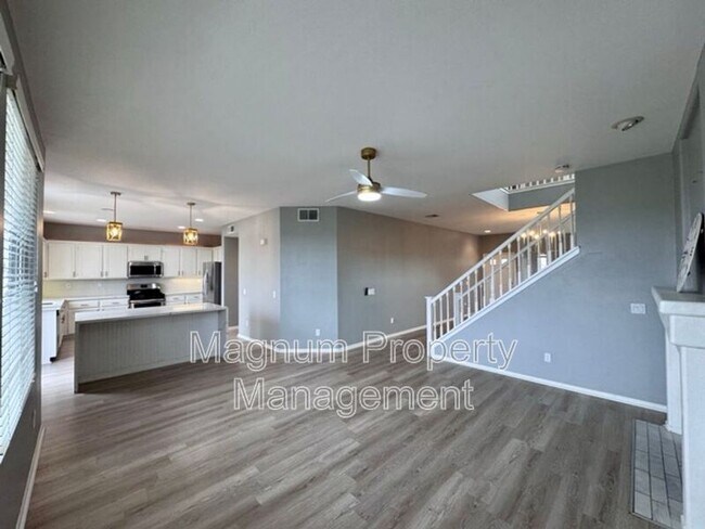Building Photo - 32358 Gardenvail Dr