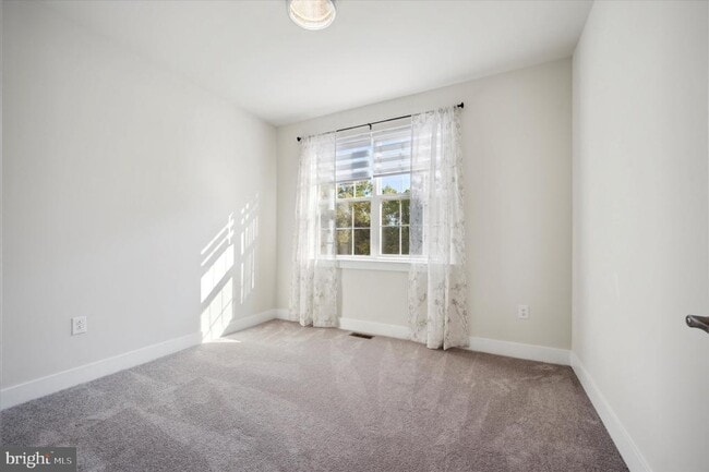 Building Photo - 127A Annapolis St