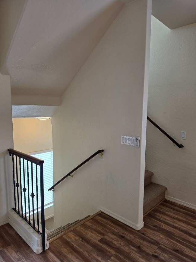 Building Photo - 907 W Wendy Way