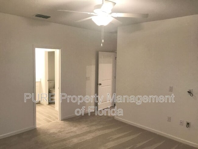 Building Photo - 9025 SW 58th Cir