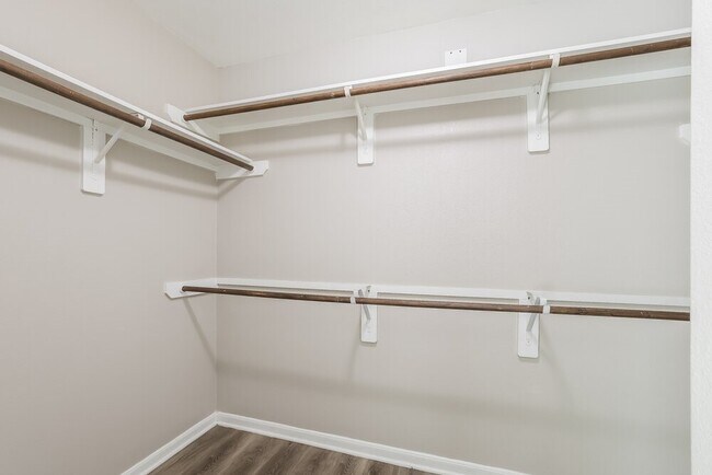 Building Photo - 19207 Silver Dapple