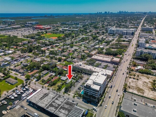 Building Photo - 19 NE 3rd St