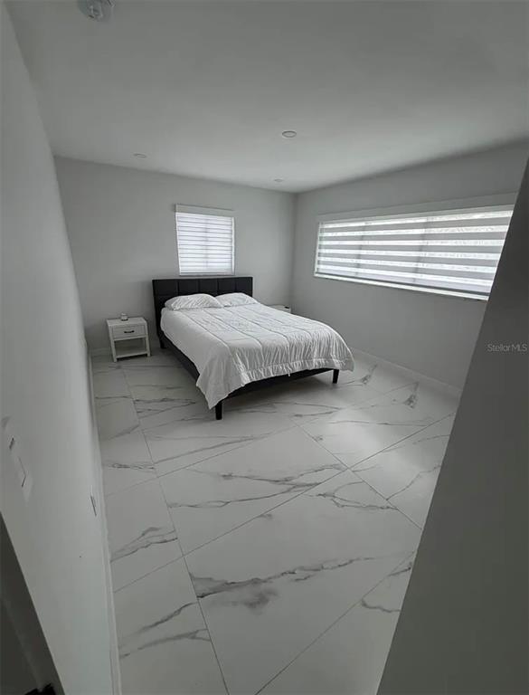 Building Photo - 1359 40th Ave NE