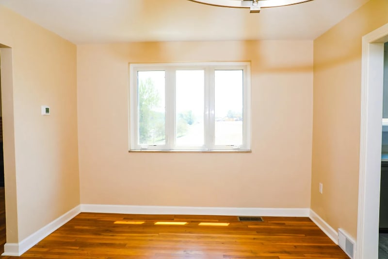Building Photo - 3981 Willow Creek Dr