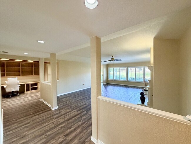 Building Photo - 38441 Oaktree Loop