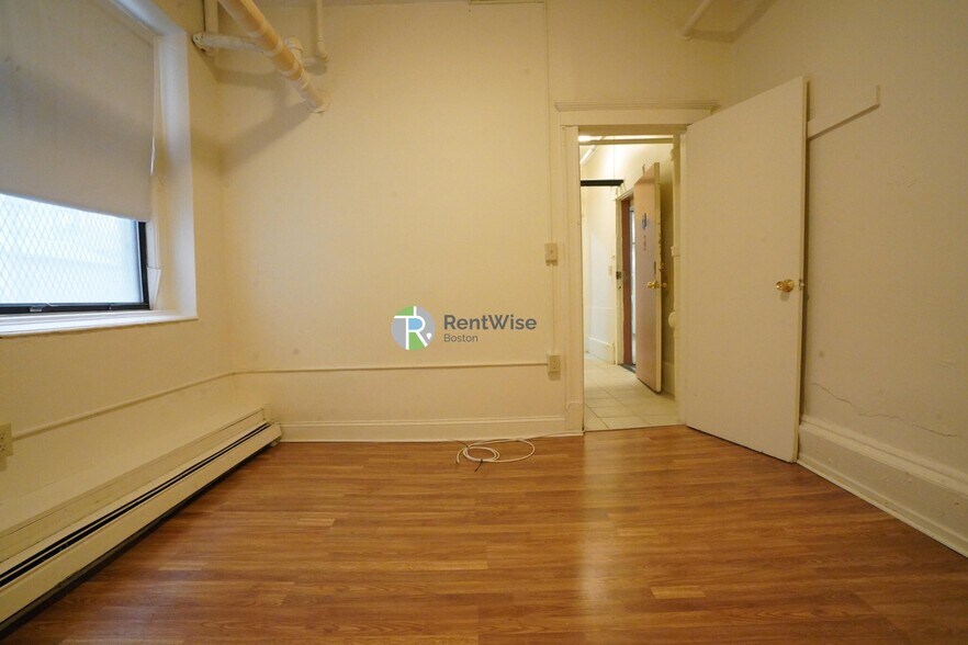 Building Photo - 1144 Commonwealth Ave