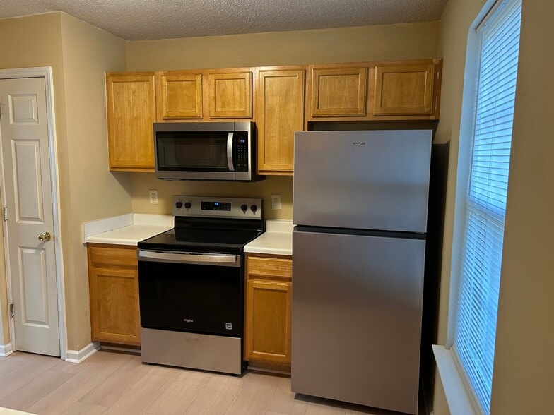 Building Photo - 5516 John McGraw Ln