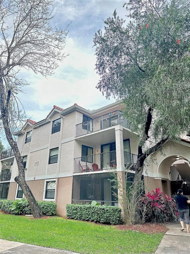 Building Photo - 10135 W Sunrise Blvd