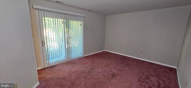 Building Photo - 8881 Goose Landing Cir