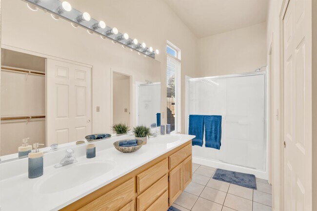 Building Photo - 8566 Aspen Brook Way