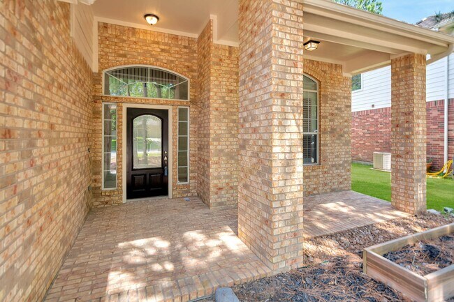 Building Photo - 22 N Queenscliff Cir