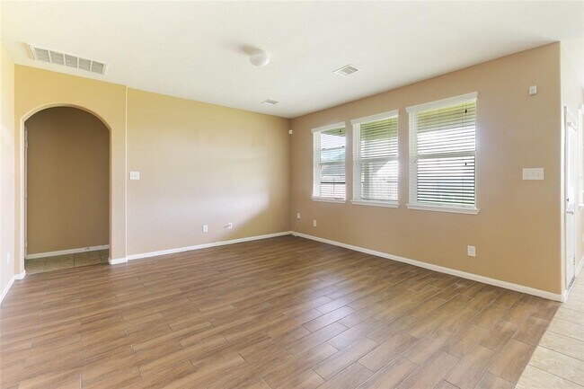 Building Photo - 20323 Mathis Landing Dr