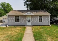 Building Photo - 2 Bedroom / 1 Bathroom GEM! | Near Offutt ...