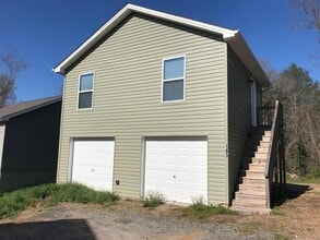 Building Photo - 163 Marietta St
