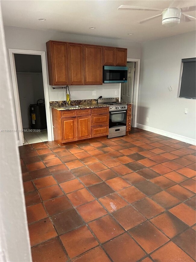 Building Photo - 1616 N 26th Ave