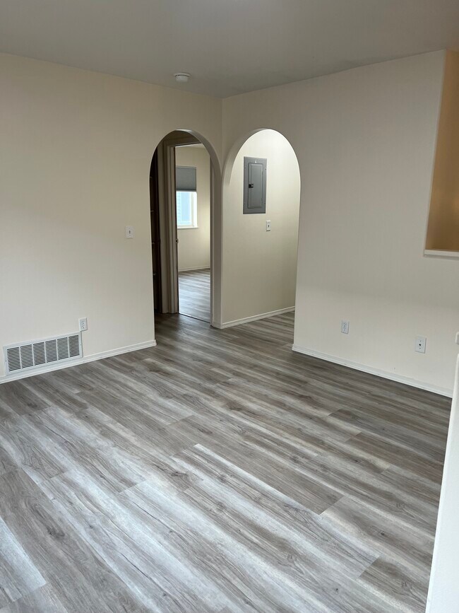 Building Photo - 6641 Desiree Loop