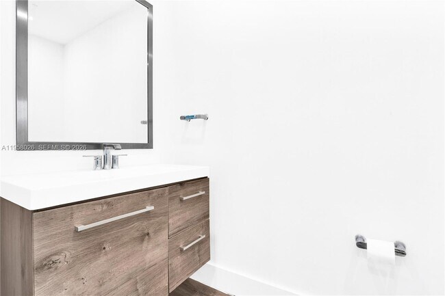 Building Photo - 92 SW 3rd St