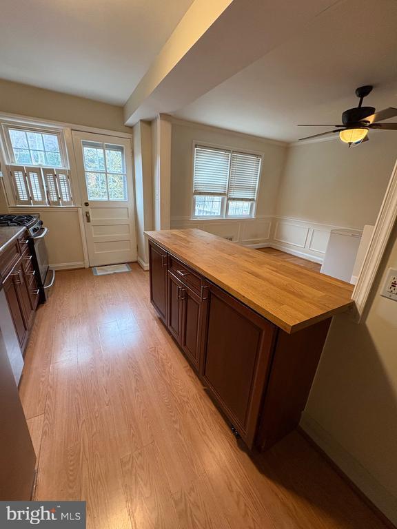 Building Photo - 146 Dumbarton Rd