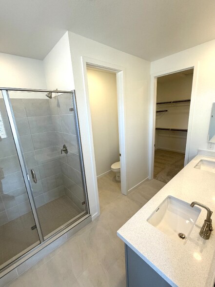 Building Photo - 1423 Song Lark Ln