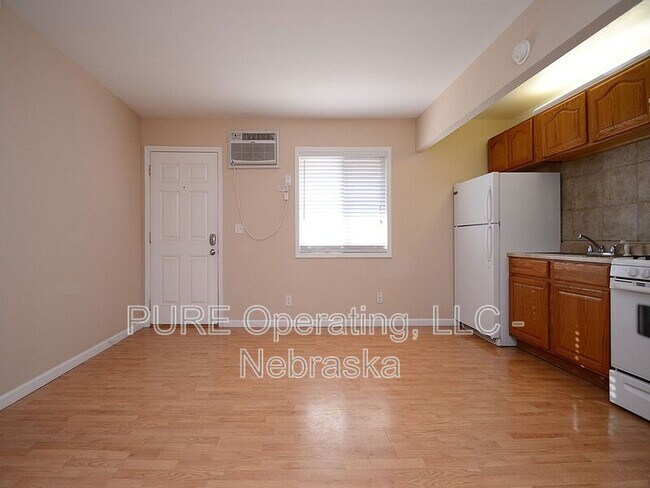 Building Photo - 616 N 46th St
