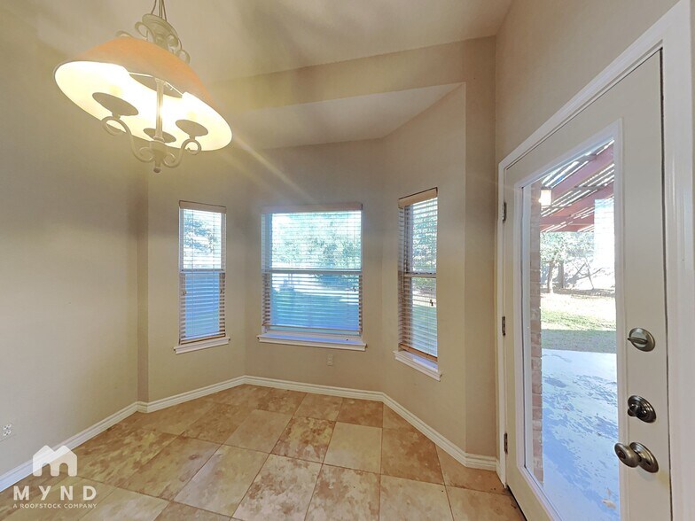 Building Photo - 2708 Grimes Ranch Rd